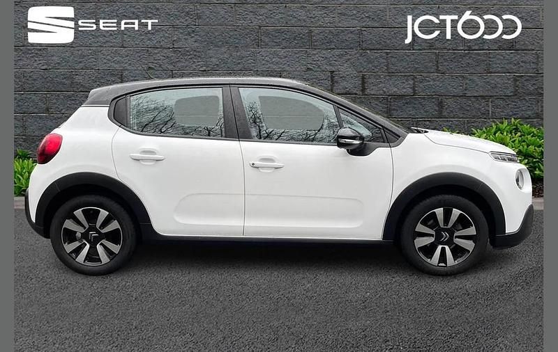 Used Citroën C3 Feel 80 HP (58 kW) 2018 White Hatchback