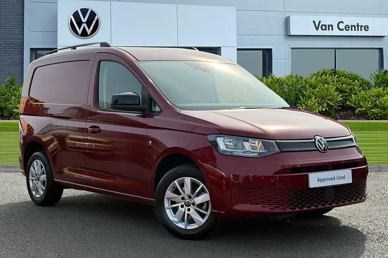 Used VW Caddy Pro 102 HP (75 kW) 2025 Red MPV