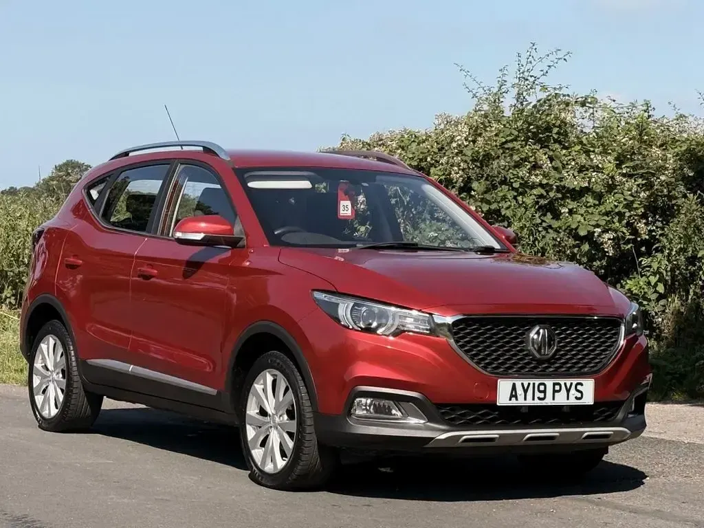 Used MG ZS Excite 106 HP (77 kW) 2019 Red SUV