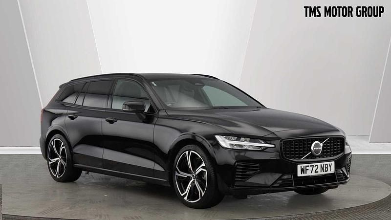 Used Volvo V60 Plus 249 HP (183 kW) 2022 Black Estate