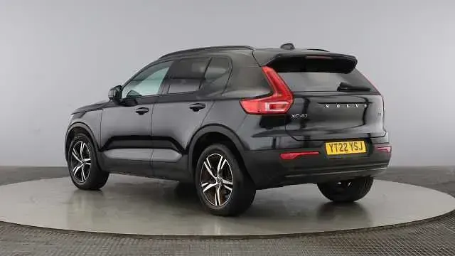 Used Volvo XC40 R-Design 161 HP (118 kW) 2022 Black SUV