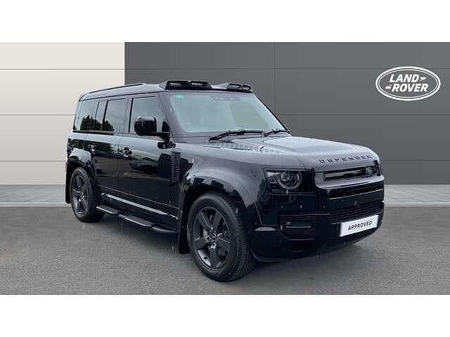 Black Used 2024 Land Rover Defender HSE Dynamic SUV | £79,344 (Expensive) - Image 1/4