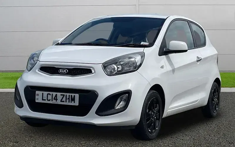 Used Kia Picanto 69 HP (50 kW) 2014 White Hatchback