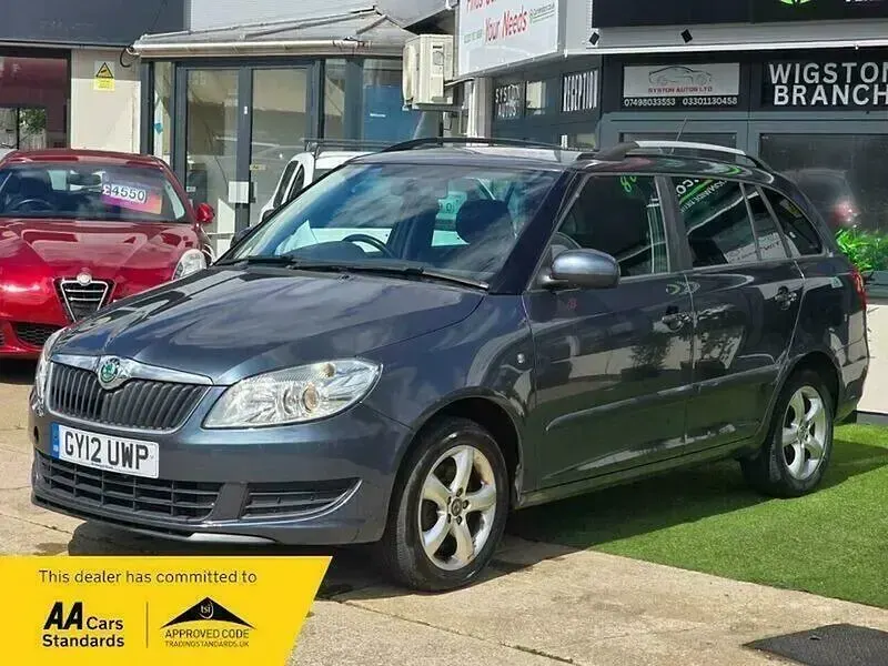Used Skoda Fabia SE 105 HP (77 kW) 2012 Grey Estate