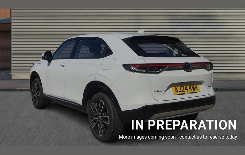 Used Honda HR-V Advance 128 HP (94 kW) 2024 White SUV