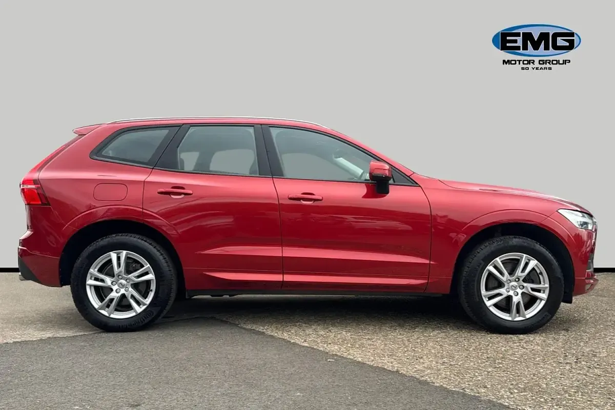 Used Volvo XC60 Momentum 190 HP (139 kW) 2018 Red SUV