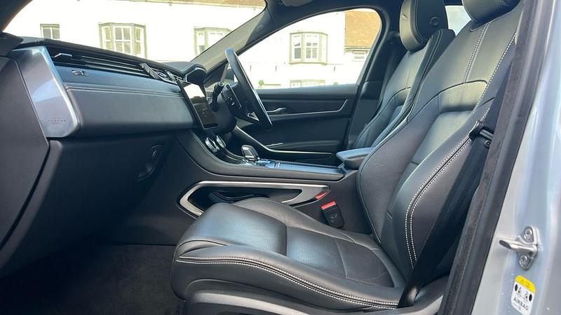 Second-hand Jaguar F-Pace R-Dynamic 404 CP (297 kW) 2023 Argintiu SUV