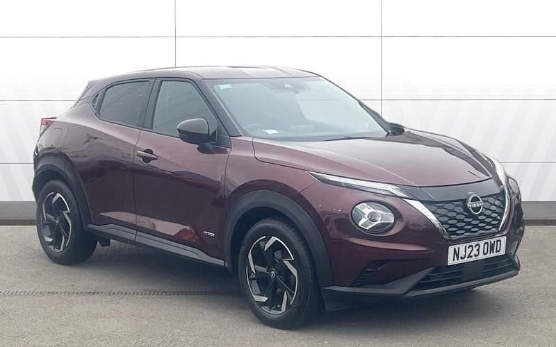 Used Nissan Juke N-Connecta 143 HP (105 kW) 2023 Red SUV