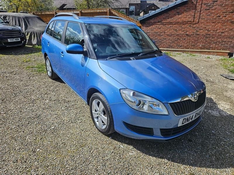 Used Skoda Fabia SE 2014 Denim blue metallic Estate