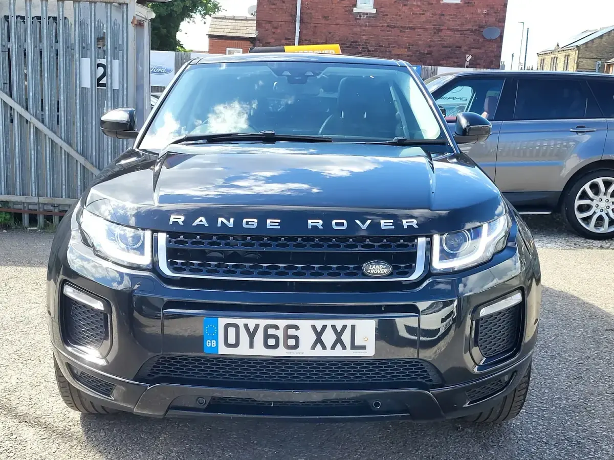 Used Land Rover Range Rover evoque SE 2016 Black Estate