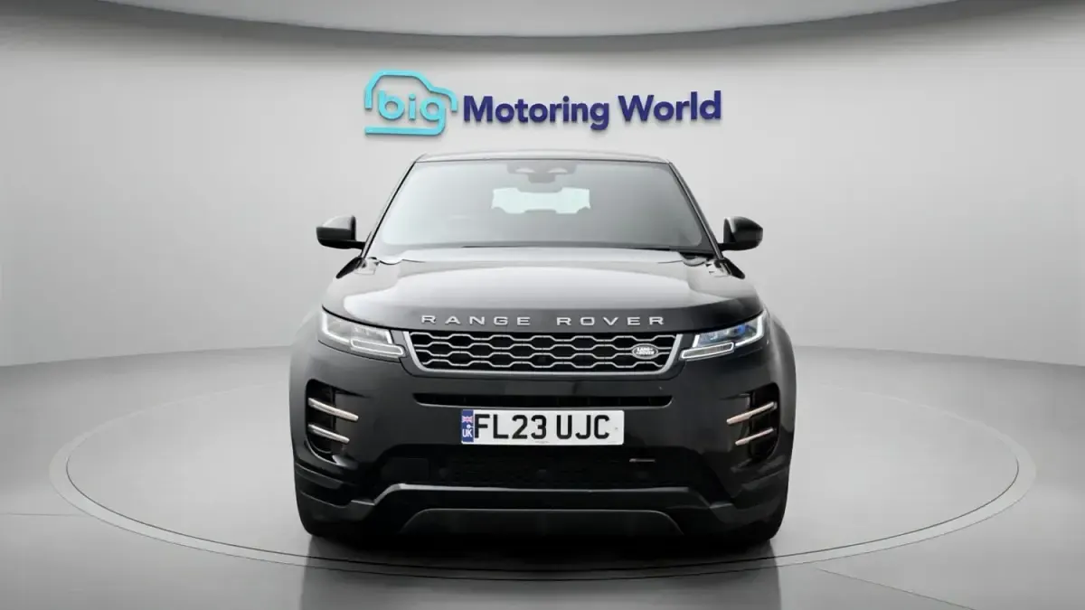Usado Land Rover Range Rover evoque R-Dynamic 309 HP (227 kW) 2023 Preto SUV