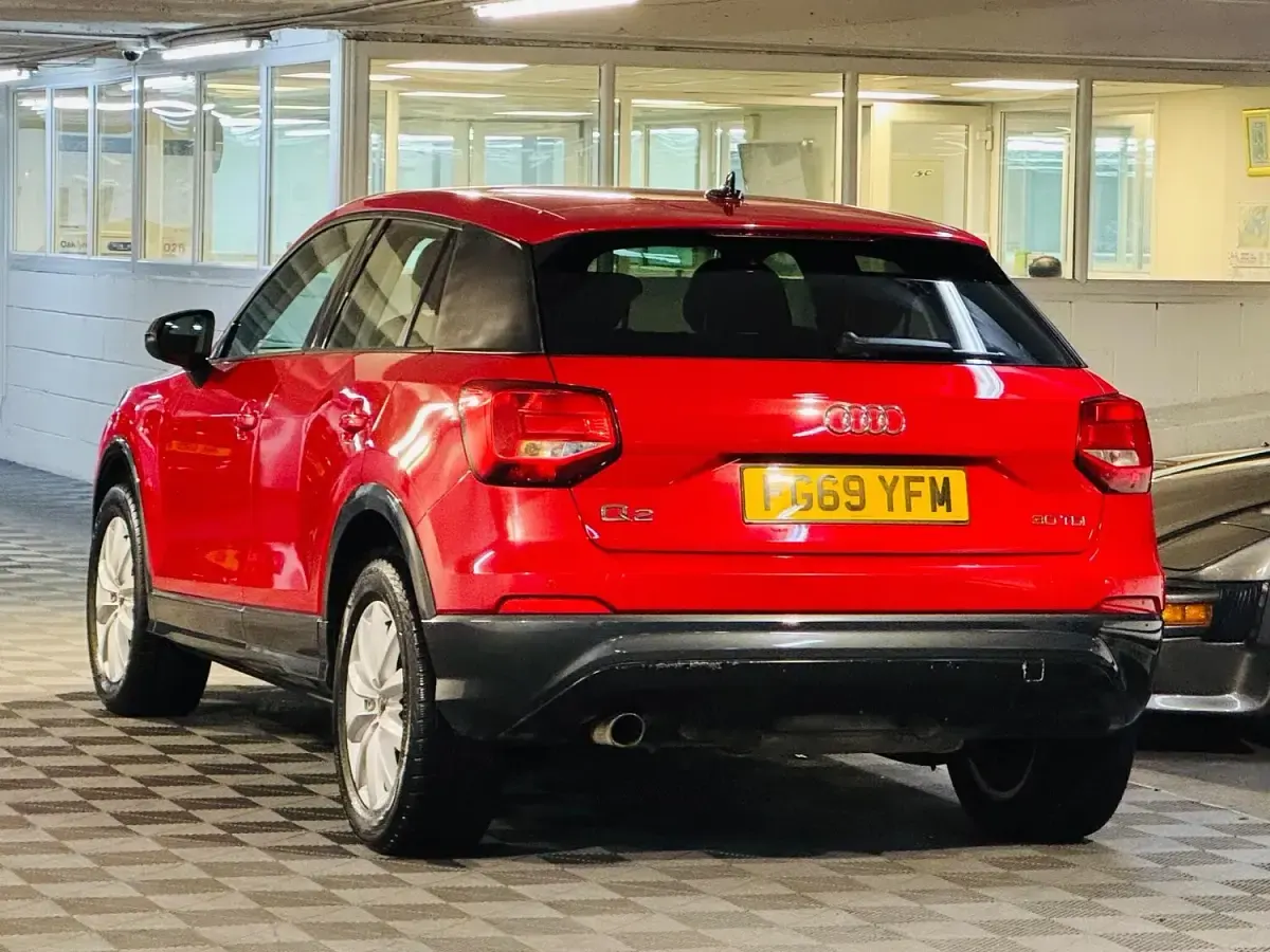Used Audi Q2 Sport 116 HP (85 kW) 2019 Red SUV