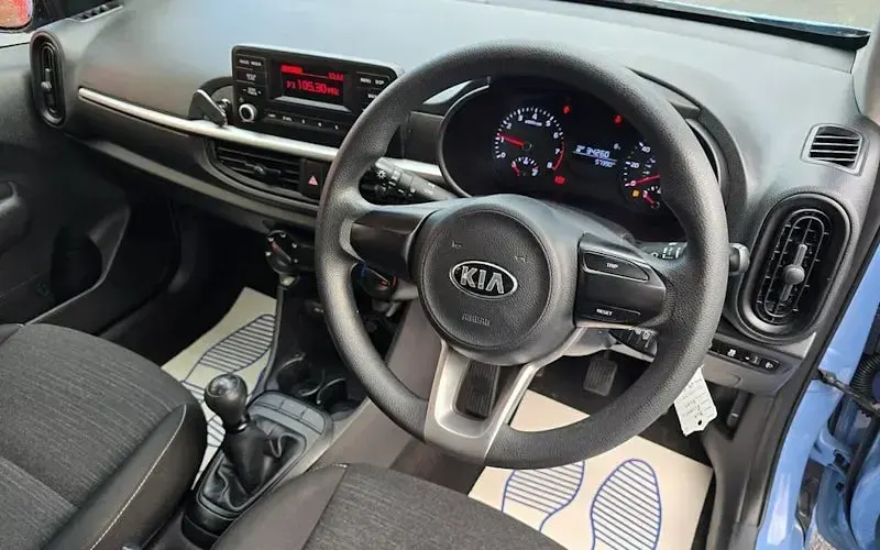 Second-hand Kia Picanto 67 CP (49 kW) 2019 Albastru Hatchback