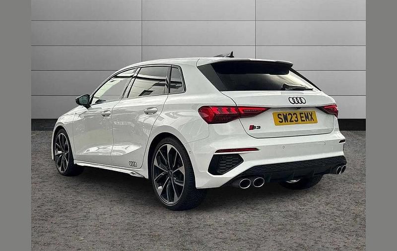Used Audi S3 Sportback Comfort 310 HP (228 kW) 2023 White Hatchback