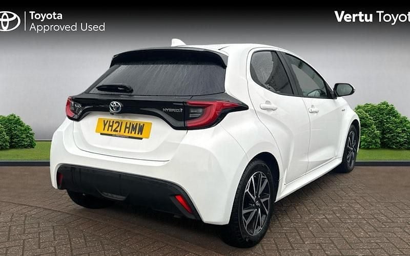 Used Toyota Yaris Hybrid Design 116 HP (85 kW) 2026 Hatchback