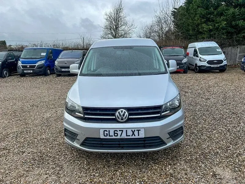 Begagnad VW Caddy Trendline 2017 Silver Minibuss