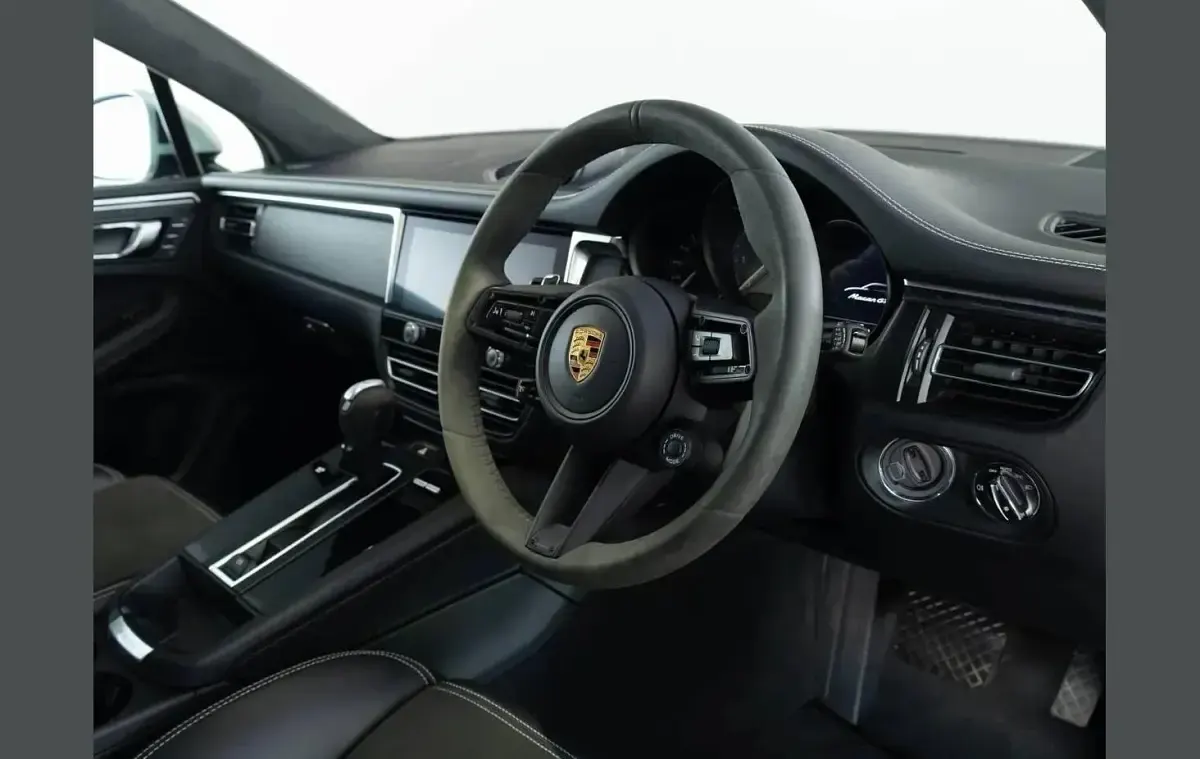 Used Porsche Macan GTS 440 HP (323 kW) 2022 Silver SUV