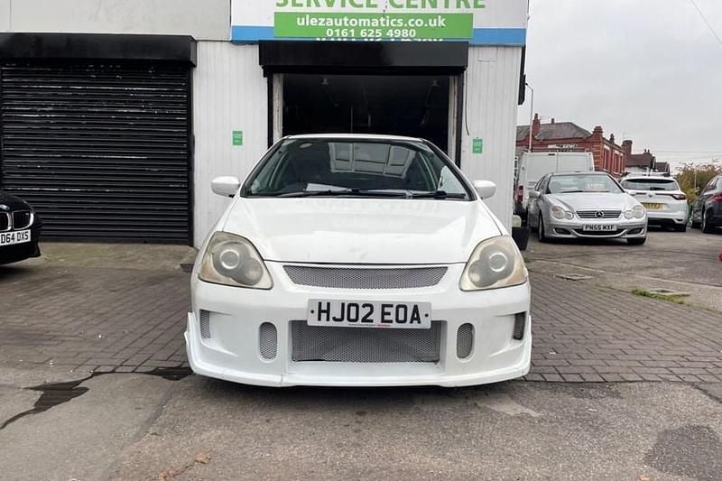 White Used 2002 Honda Civic Type R Hatchback | £7,995 (A bit pricey) - Image 1/1