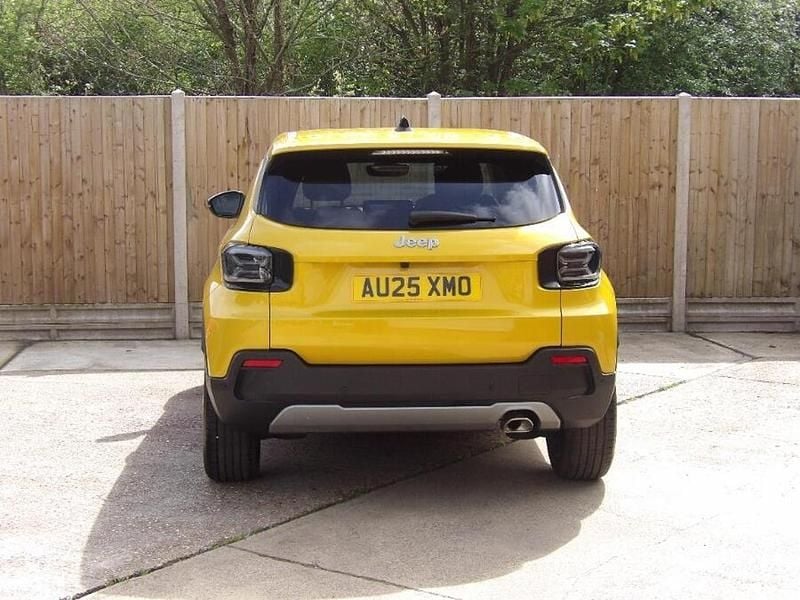 Used Jeep Avenger Summit 100 HP (73 kW) 2025 SUV