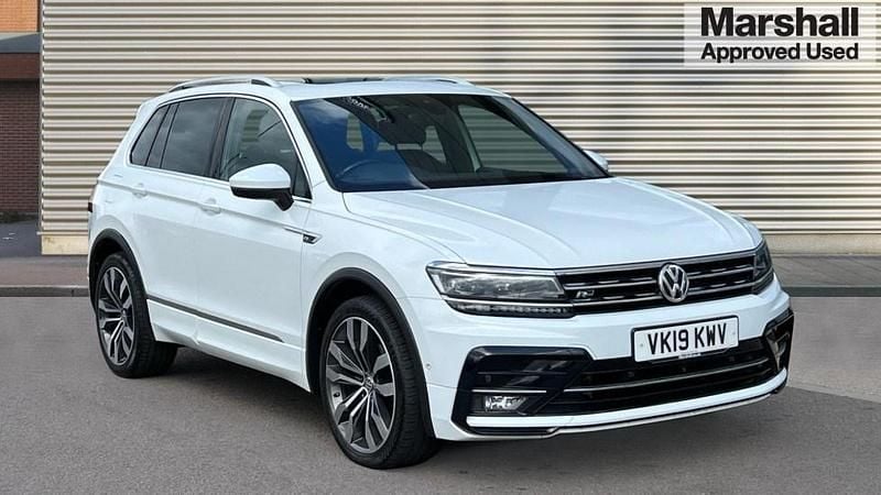 White Used 2019 VW Tiguan R-line SUV | £20,003 (Fair price) - Image 1/4