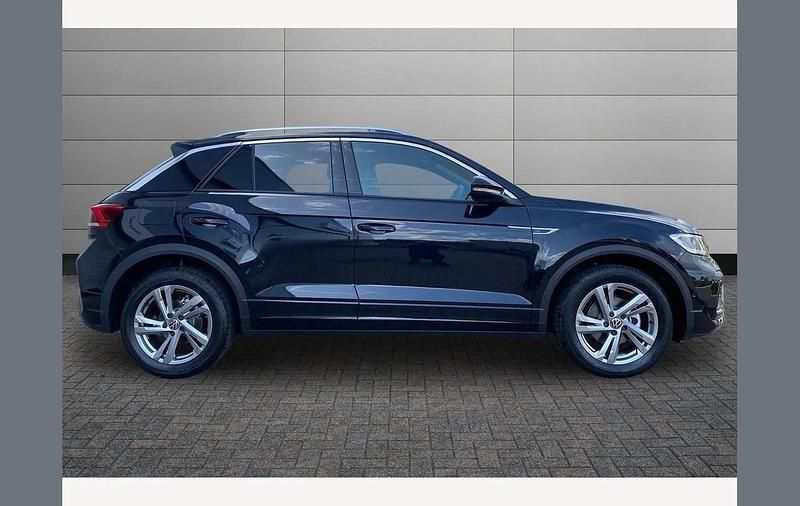 Used VW T-Roc R-line 150 HP (110 kW) 2025 Black SUV