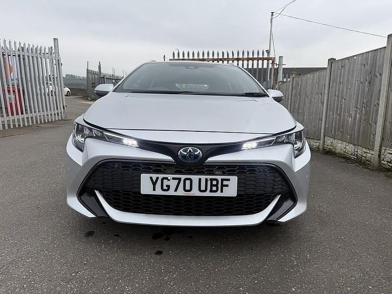 Used Toyota Corolla 122 HP (89 kW) 2020 Silver Estate