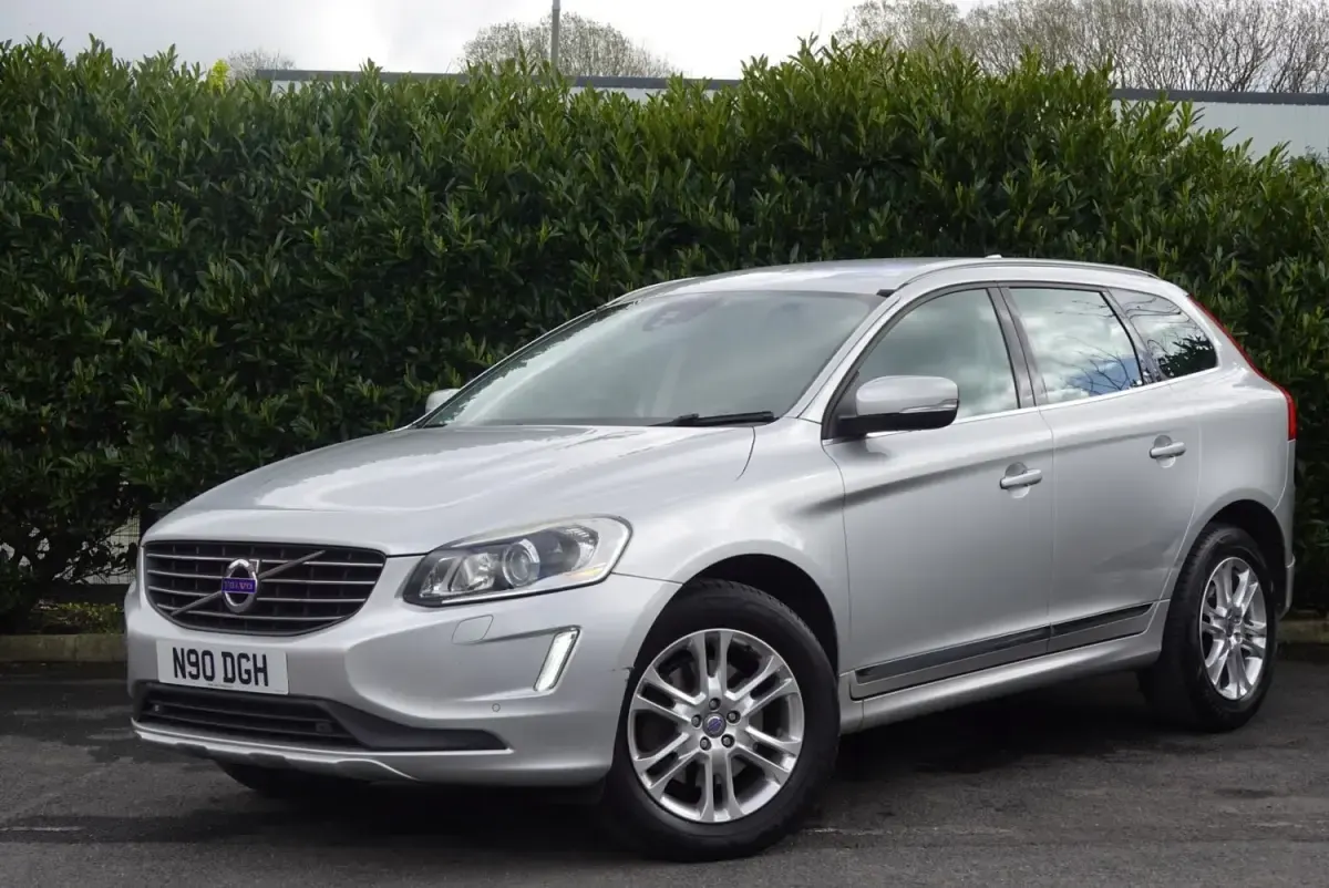Second-hand Volvo XC60 SE Lux 2013 Argintiu SUV