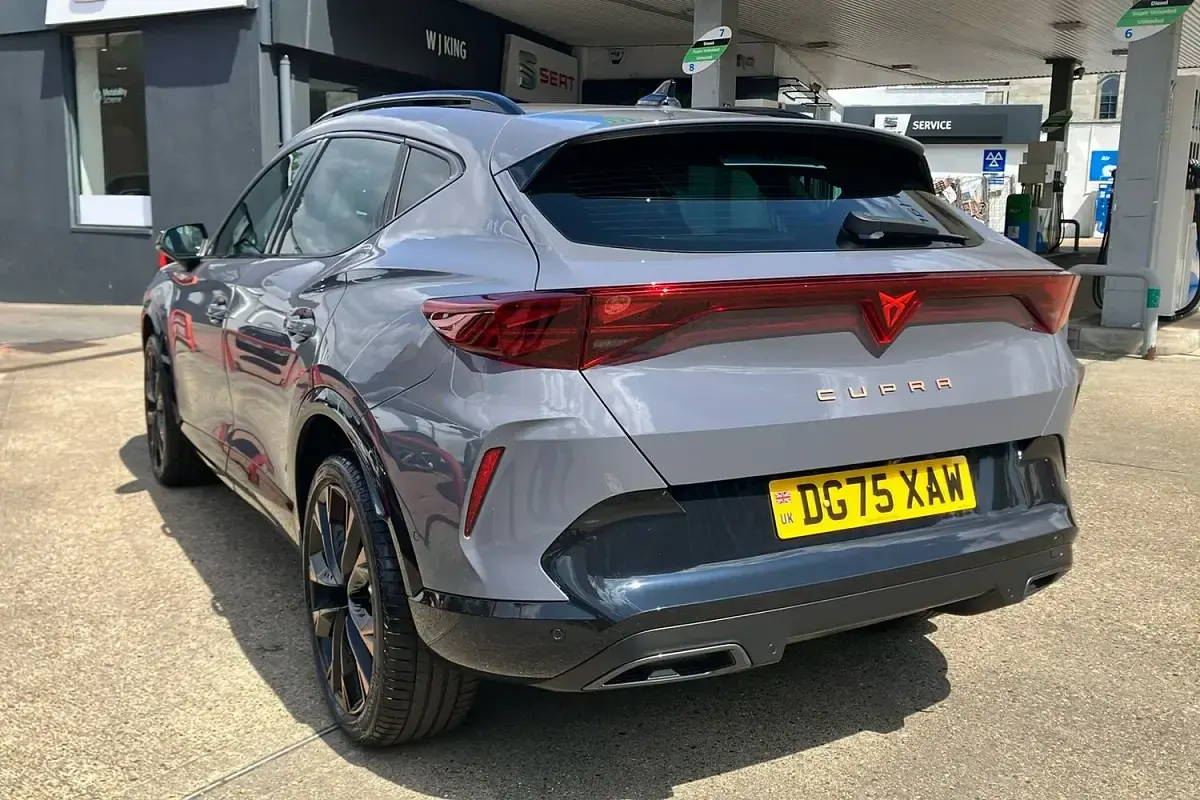 Used Cupra Formentor 150 HP (110 kW) 2025 Grey SUV