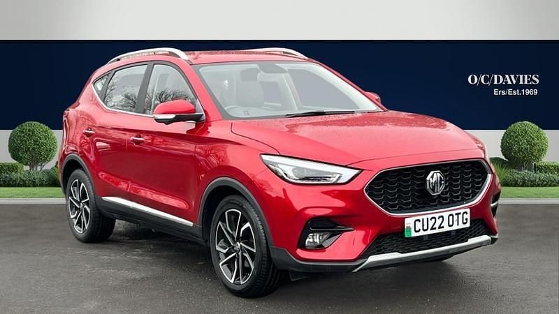 Used MG ZS Exclusive 111 HP (81 kW) 2022 Red Hatchback