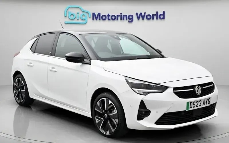 Used Vauxhall Corsa-e Ultimate 100 kW (136 HP) 2023 Hatchback