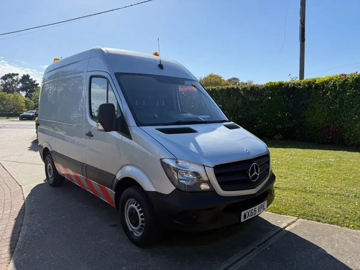 Begagnad Mercedes Sprinter 2015 Silver Van