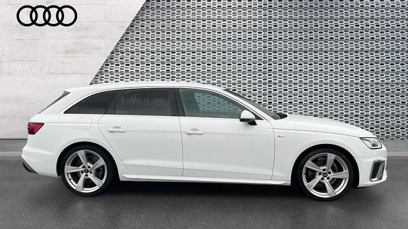Used Audi A4 S-Line 150 HP (110 kW) 2023 White Estate