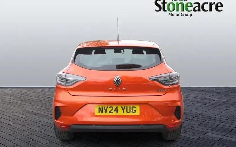 Used Renault Clio Evolution 143 HP (105 kW) 2025 Hatchback