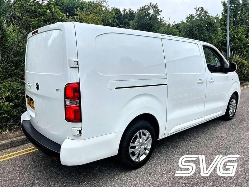 Used Vauxhall Vivaro Sportive 100 HP (73 kW) 2021 White MPV