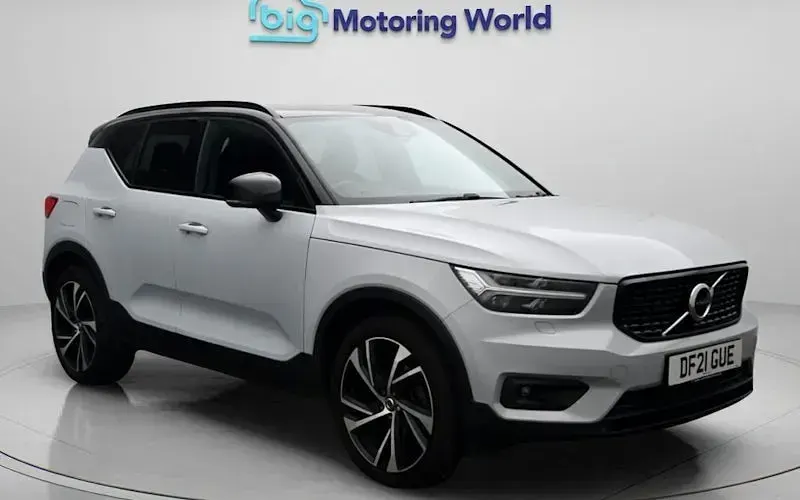 Used Volvo XC40 R-Design Pro 197 HP (144 kW) 2021 SUV