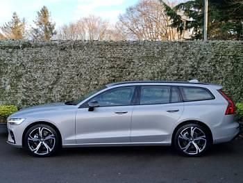 New Volvo V60 Plus 197 HP (144 kW) 2025 Silver Estate