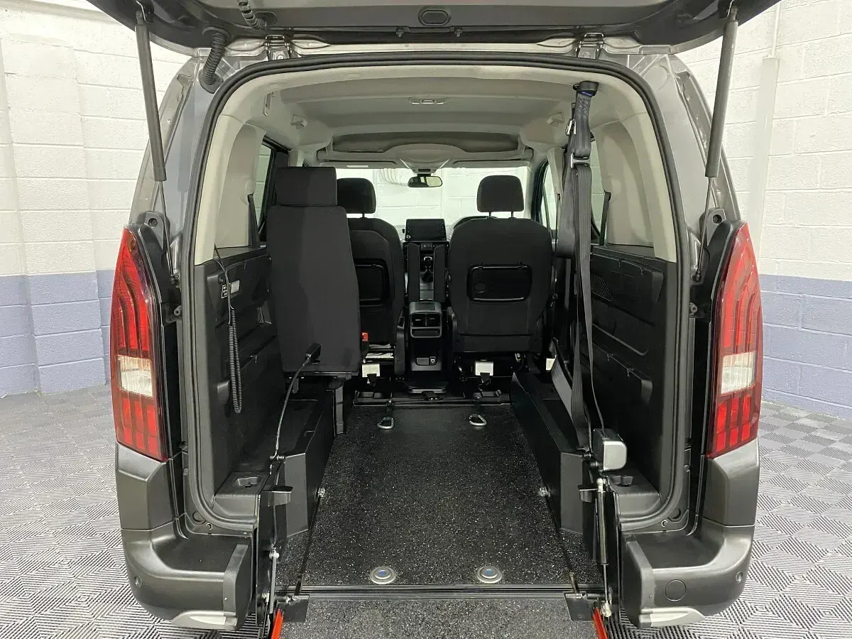 Used Peugeot Rifter Allure 2021 Grey MPV
