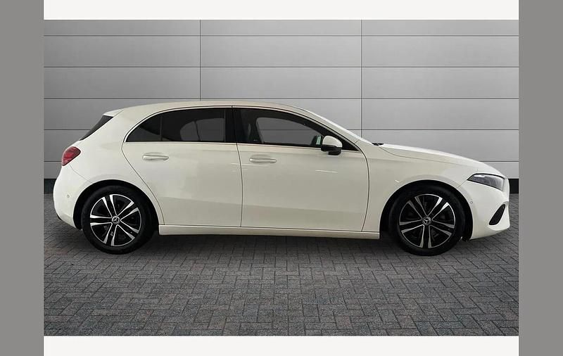 Used Mercedes A180 Executive 134 HP (98 kW) 2023 White Hatchback
