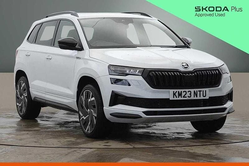 Used Skoda Karoq SportLine 140 HP (102 kW) 2023 Moon white metallic SUV