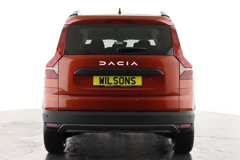 Used Dacia Jogger Extreme 110 HP (80 kW) 2024 Brown MPV