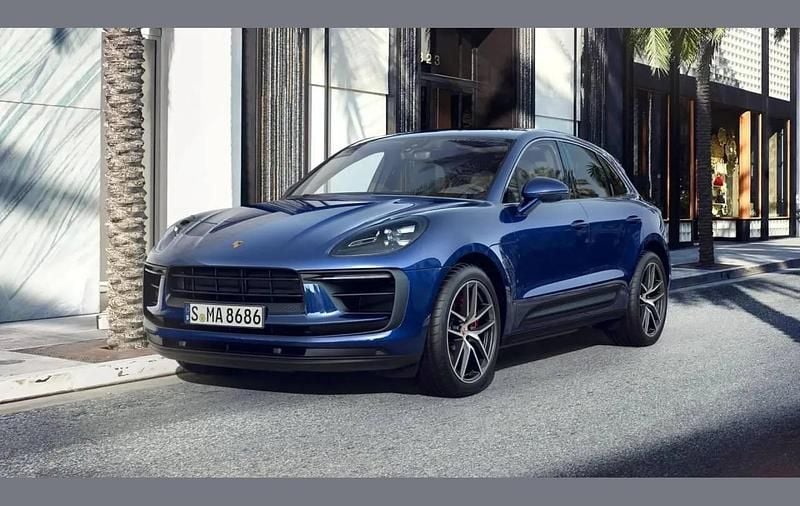 Blue Used 2023 Porsche Macan S SUV | £61,995 (Fair price) - Image 1/4