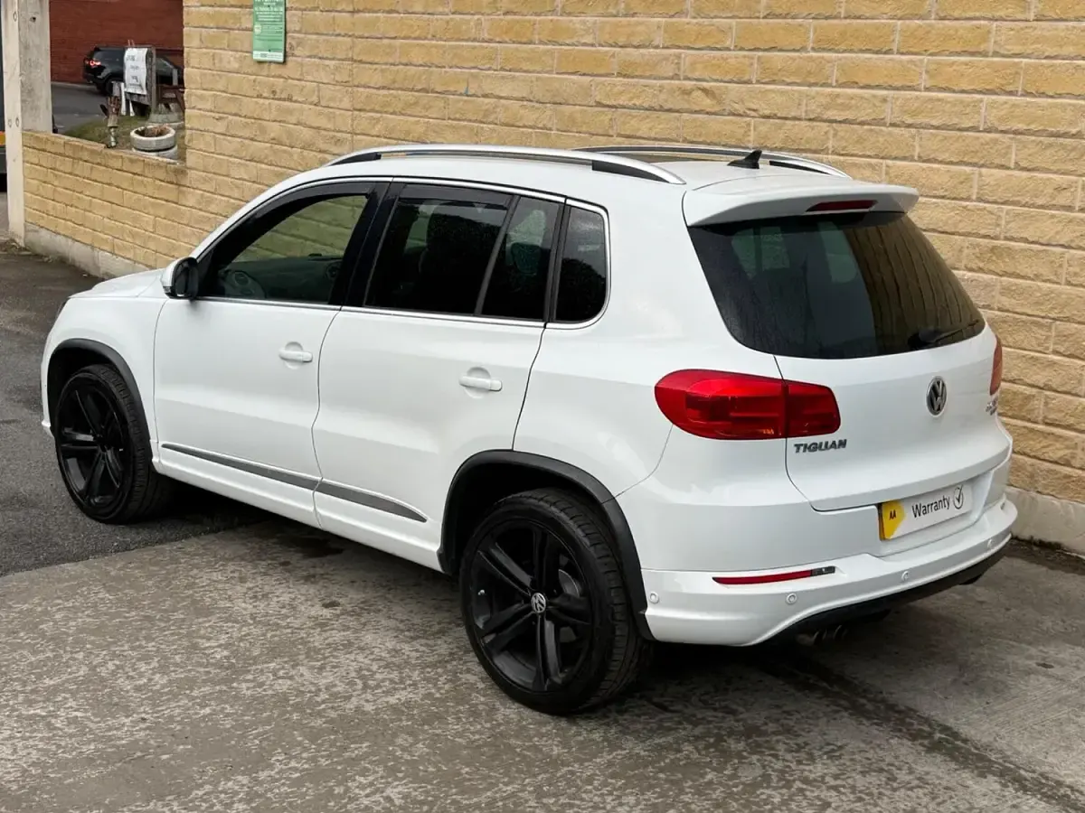 Used VW Tiguan R-line 177 HP (130 kW) 2015 White SUV