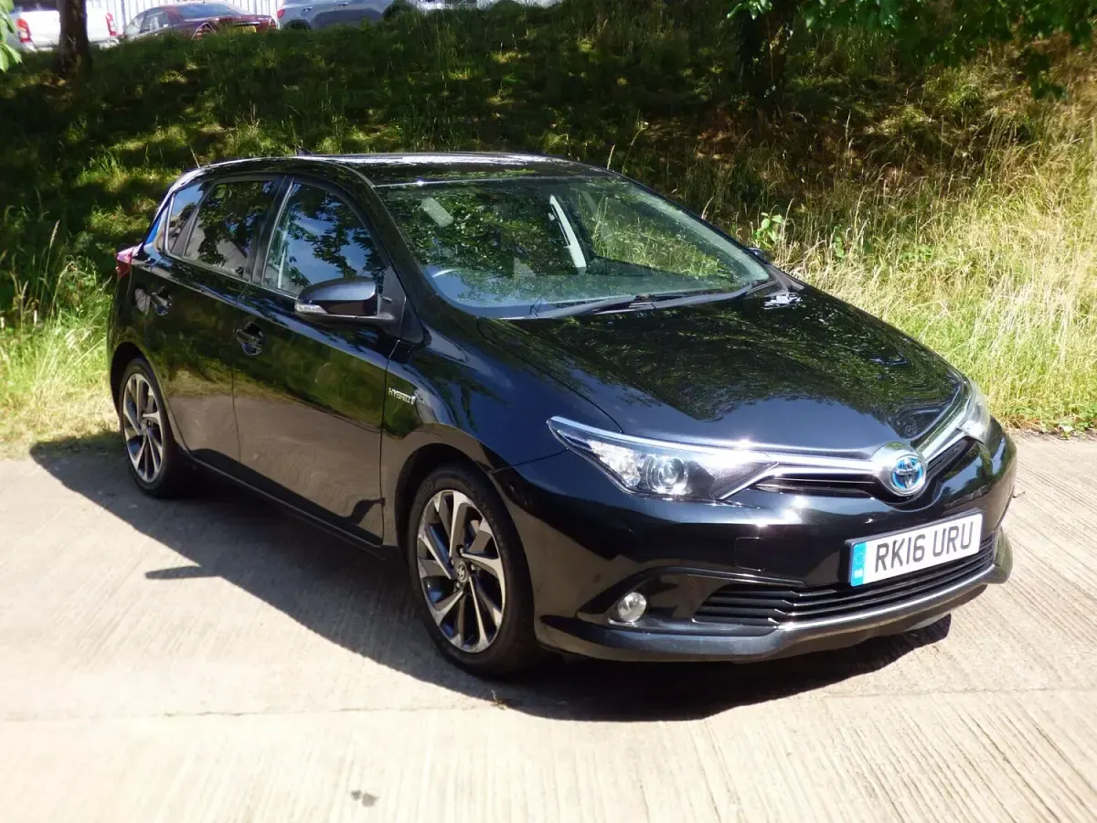 Used Toyota Auris Hybrid Design 2016 Black Hatchback