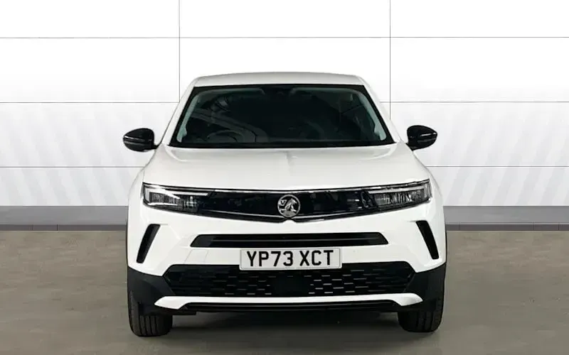 Used Vauxhall Mokka Design Edition 101 HP (74 kW) 2023 White SUV