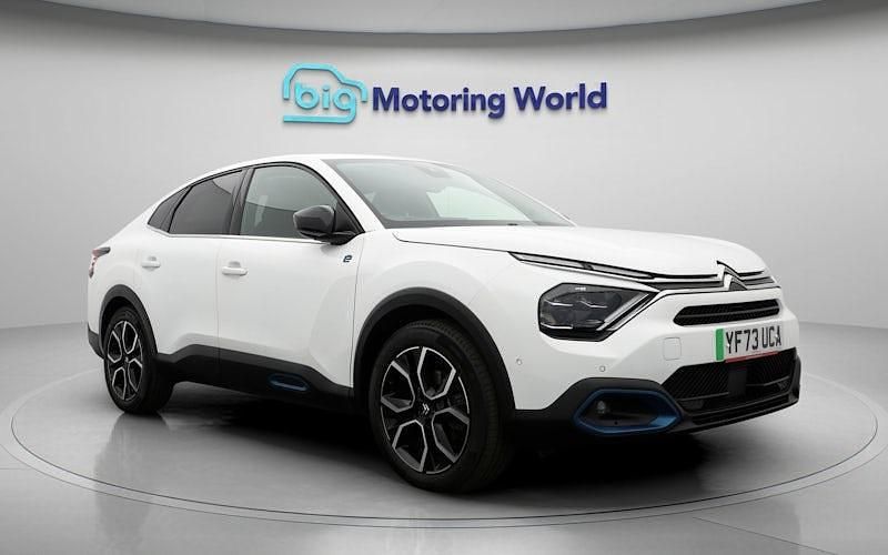 Used Citroën e-C4 Shine 100 kW (136 HP) 2023 Sedan