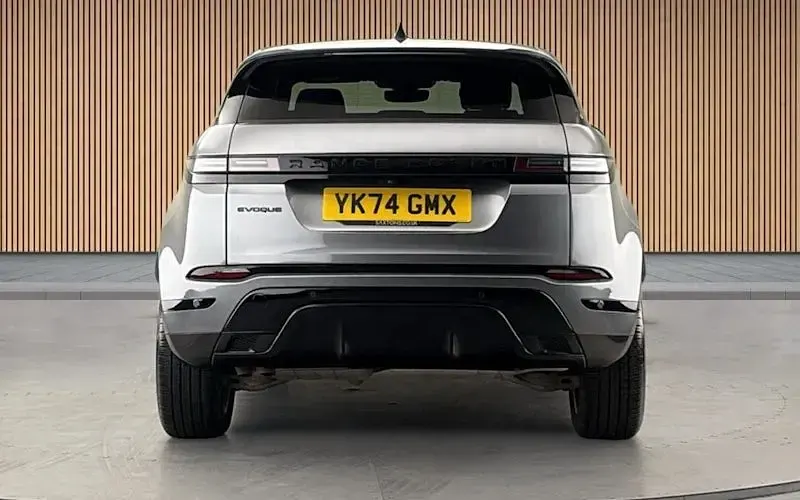 Used Land Rover Range Rover evoque HSE Dynamic 204 HP (150 kW) 2024 Eiger grey SUV