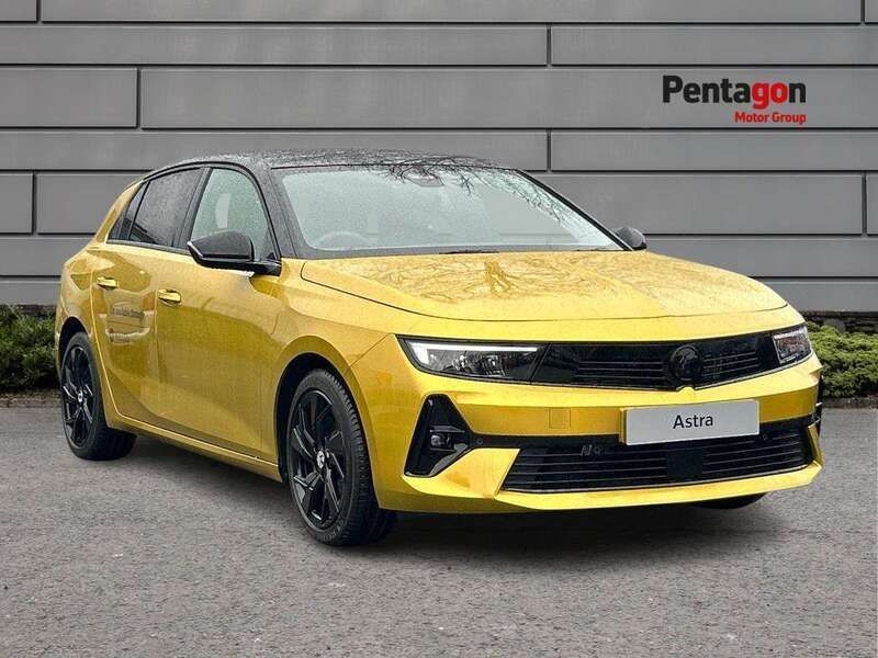 Used Vauxhall Astra GS Line 178 HP (130 kW) 2024 Other Hatchback