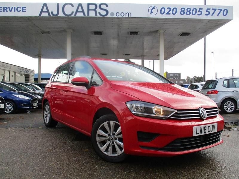 Red Used 2016 VW Golf Sportsvan SE MPV | £8,550 (Good price) - Image 1/4