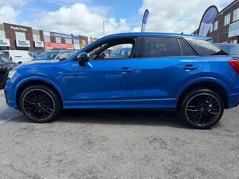 Used Audi Q2 Black Edition 116 HP (85 kW) 2019 Blue SUV