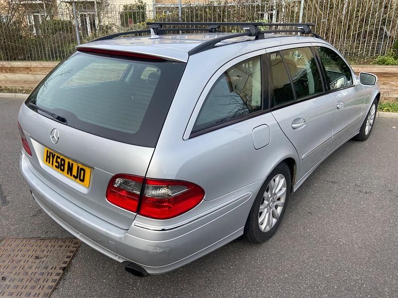 Used Mercedes E280 Elegance 190 HP (139 kW) 2008 Silver Estate